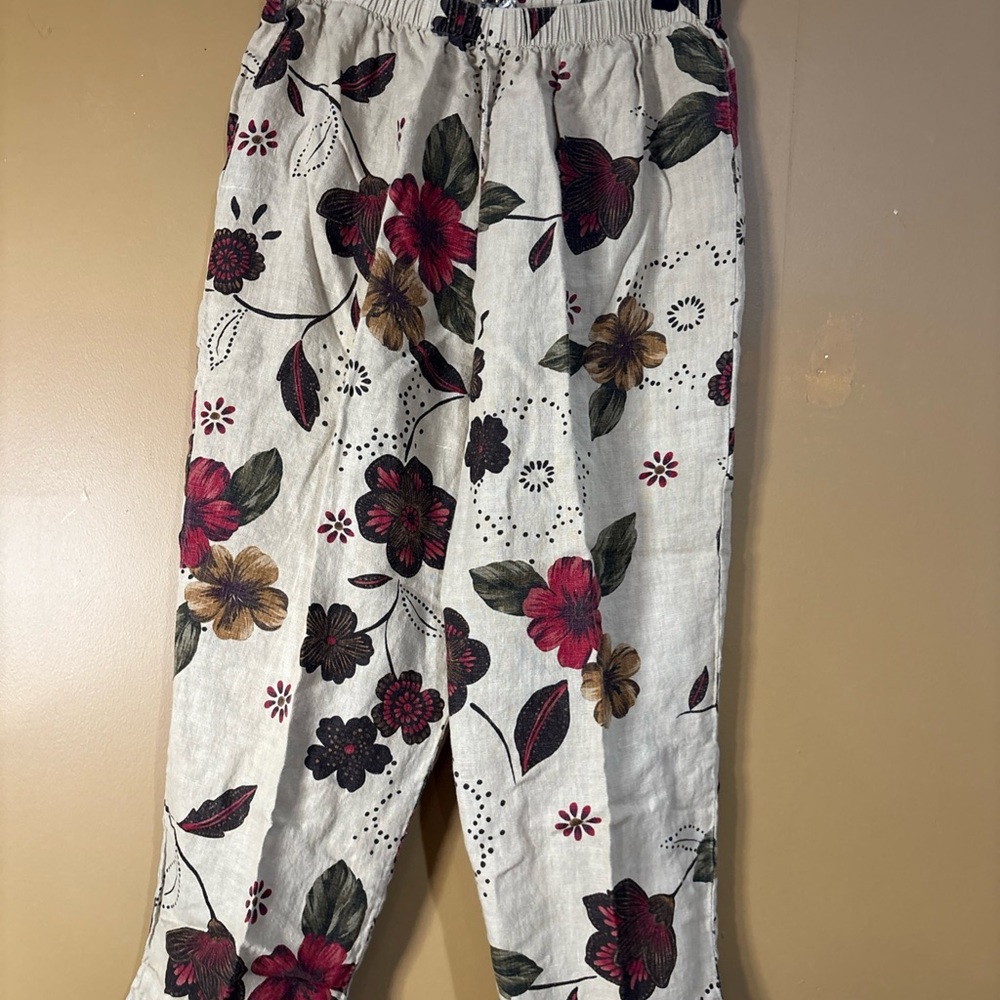 HC522. Hot Cotton Capris Women's Large Print Floral Linen Blend Wide Leg